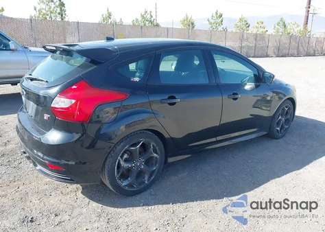 2014 Ford Focus St z USA, uszkodzony, nr VIN 1FADP3L97EL199309